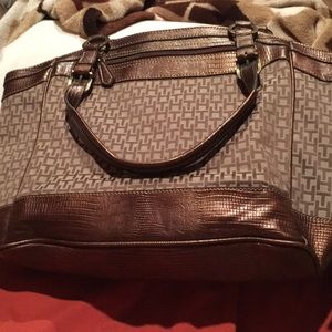 Tommy Hilfiger signature bag in copper color